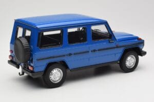 Mercedes G-Class W460 LWB Тъмносин Minichamps 1:18 155038100 Метал — снимка 2 от 6