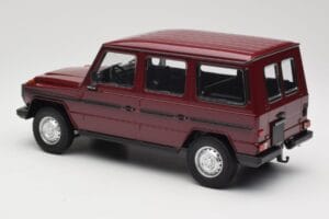 Mercedes G-Class W460 LWB Тъмночервен Minichamps 1:18 155038102 Метал — снимка 5 от 6