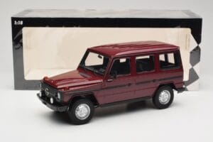 Mercedes G-Class W460 LWB Тъмночервен Minichamps 1:18 155038102 Метал — снимка 6 от 6