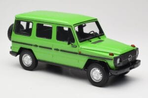 Mercedes G-Class W460 LWB Зелен Minichamps 1:18 155038101 Метал — снимка 4 от 6