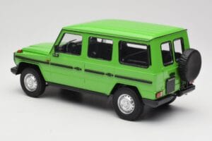 Mercedes G-Class W460 LWB Зелен Minichamps 1:18 155038101 Метал — снимка 5 от 6