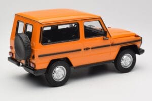 Mercedes G-Class W460 SWB Оранжев Minichamps 1:18 155038000 Метал — снимка 2 от 6