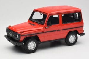Mercedes G-Class W460 SWB Червен Minichamps 1:18 155038002 Метал