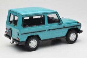 Mercedes G-Class W460 SWB Тюркоазен Minichamps 1:18 155038001 Метал — снимка 2 от 6