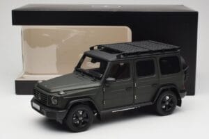 Mercedes G-Class W465 Маслиненозелен Norev 1:18 B66960662 Метал — снимка 8 от 8
