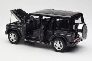 Mercedes G500 W463 Черен AUTOart 1:18 76216 Метал — снимка 5 от 8