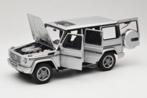 Mercedes G55 AMG W463 Сребърен AUTOart 1:18 76247 Метал — снимка 2 от 8