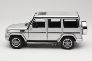 Mercedes G55 AMG W463 Сребърен AUTOart 1:18 76247 Метал — снимка 4 от 8