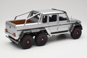 Mercedes AMG G63 W463 6x6 Iridium Сребрист AUTOart 1:18 76301 Композит — снимка 3 от 8