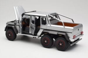 Mercedes AMG G63 W463 6x6 Iridium Сребрист AUTOart 1:18 76301 Композит — снимка 5 от 8