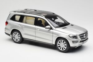 Mercedes GL-Class X166 Iridium Сребрист Metallic Norev 1:18 B66960097 Метал — снимка 6 от 8