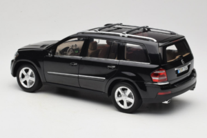 Mercedes GL X164 Obsidian Black Minichamps 1:18 B66962334 Метал — снимка 7 от 8