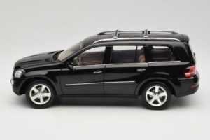 Mercedes GL X164 Tanzanite Blue Minichamps 1:18 B66962335 Метал — снимка 4 от 8