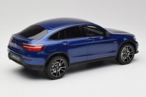 Mercedes AMG GLC 43 Coupe Brilliant Син GT Spirit 1:18 B66960468 Смола — снимка 2 от 6