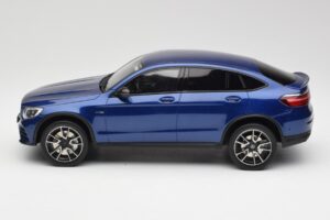 Mercedes AMG GLC 43 Coupe Brilliant Син GT Spirit 1:18 B66960468 Смола — снимка 3 от 6