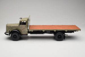 Mercedes L6600 Rungewagen Сив Черен Minichamps 1:18 109031050 Метал — снимка 4 от 8