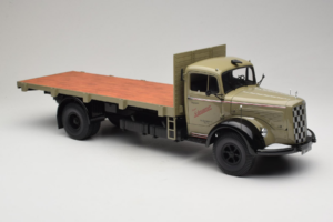 Mercedes L6600 Rungewagen Сив Черен Minichamps 1:18 109031050 Метал — снимка 6 от 8