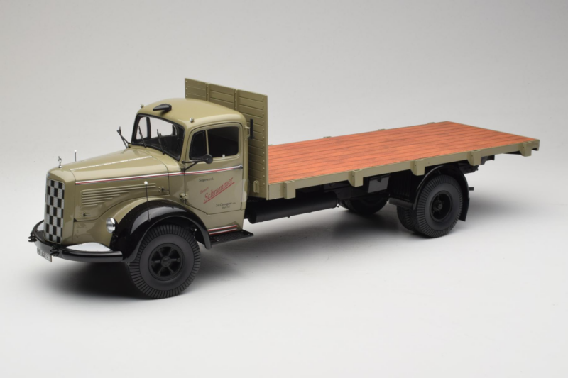 Mercedes L6600 Rungewagen Сив Черен Minichamps 1:18 109031050 Метал