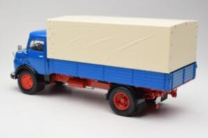 Mercedes L911 Син Schuco 1:18 450044800 Метал — снимка 7 от 8