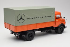 Mercedes L911 Оранжев Schuco 1:18 450044700 Метал — снимка 3 от 8