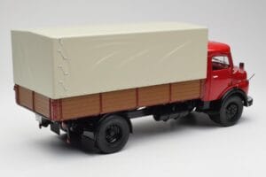 Mercedes L 911 Червен Schuco 1:18 450016400 Метал — снимка 3 от 8