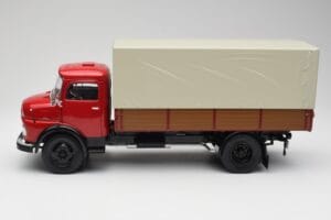 Mercedes L 911 Червен Schuco 1:18 450016400 Метал — снимка 4 от 8