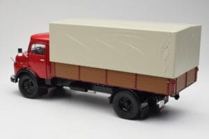 Mercedes L 911 Червен Schuco 1:18 450016400 Метал — снимка 7 от 8