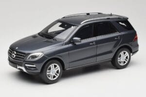 Mercedes M-Class W164 Grey Metallic Minichamps 1:18 100030100 Метал