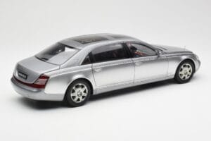 Maybach 62 LWB Himalaya Сребристо Dealer Edition AUTOart 1:18 B66962178 Метал — снимка 3 от 8