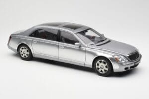 Maybach 62 LWB Himalaya Сребристо Dealer Edition AUTOart 1:18 B66962178 Метал — снимка 6 от 8