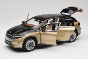Mercedes Maybach EQS 680 V297 Бежов NZG 1:18 B66960592 Метал — снимка 2 от 8