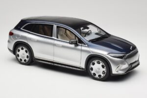 Mercedes Maybach EQS 680 V297 Син NZG 1:18 1060/23 Метал — снимка 6 от 8