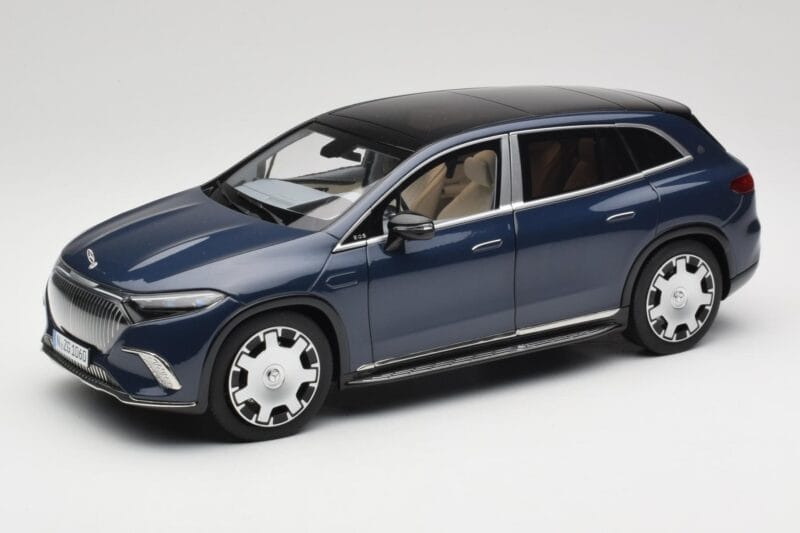 Mercedes Maybach EQS 680 V297 Тъмносин NZG 1:18 B66960593 Метал