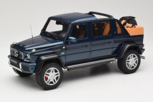 Mercedes Maybach G650 Landaulet Тъмносин GT Spirit 1:18 GT174 Смола