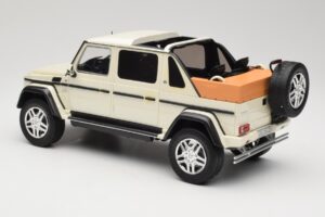 Mercedes Maybach G650 Landaulet W463 Бял Schuco 1:18 450017800 Метал — снимка 5 от 6