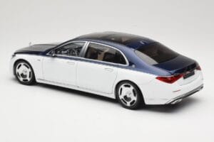 Mercedes Maybach S-Class Z223 Nautical Blue Diamond White Almost Real 1:18 820126 Метал — снимка 7 от 8