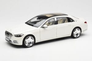 Mercedes Maybach S680 4Matic X223 Diamond Бял Norev 1:18 183918 Метал