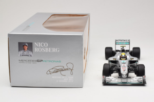Mercedes MGP W01 #4 N. Rosberg Mercedes GP 2010 Minichamps 1:18 110100004 Метал — снимка 6 от 7