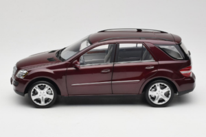 Mercedes ML W164 Red Metallic Minichamps 1:18 150034500 Метал — снимка 4 от 8