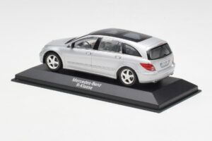 Mercedes R-Class W251 Iridium Silver Minichamps 1:43 B66962214 Метал — снимка 3 от 4