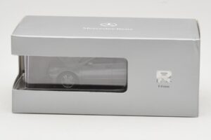 Mercedes R-Class W251 Palladium Silver Metallic Minichamps 1:43 B66960055 Метал — снимка 4 от 4