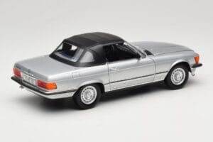 Mercedes R107 380 SL Сребрист Norev 1:18 183725 Метал — снимка 3 от 8