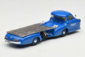 Mercedes Renntransporter Blue Wonder CMC 1:43 M-036K Метал — снимка 3 от 8