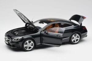 Mercedes S-Class Coupe C217 Smaragd Зелен Metallic Norev 1:18 B66961244 Метал — снимка 2 от 8
