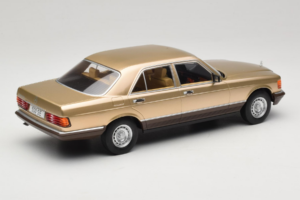 Mercedes S-Class W126 Metallic Beige MCG 1:18 MCG18548 Метал — снимка 2 от 6