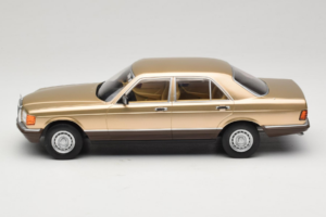 Mercedes S-Class W126 Metallic Beige MCG 1:18 MCG18548 Метал — снимка 3 от 6