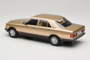 Mercedes S-Class W126 Metallic Beige MCG 1:18 MCG18548 Метал — снимка 5 от 6