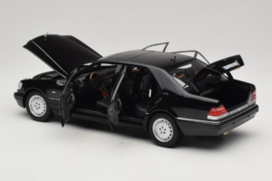 Mercedes S-Class W140 S600 Obsidian Black Metallic Norev 1:18 183045 Метал — снимка 5 от 8