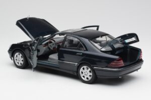 Mercedes S-Class W220 Син Maisto 1:18 56051 Метал — снимка 5 от 8