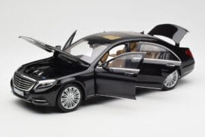 Mercedes S-Class W222 Черен Metallic Norev 1:18 183480 Метал — снимка 2 от 8